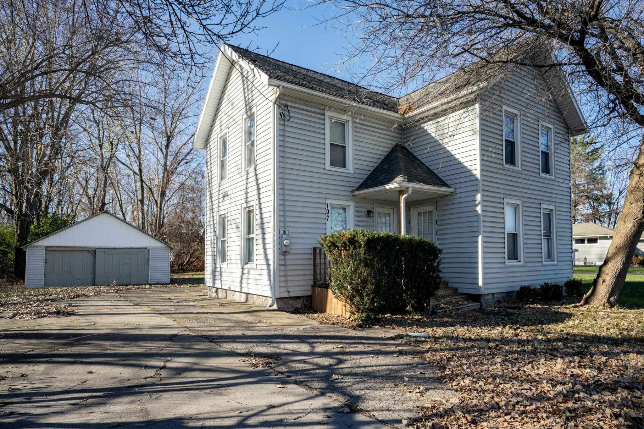 Exterior of 197 Oak Street